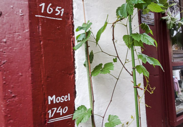 Bernkastel historic floodwater markers