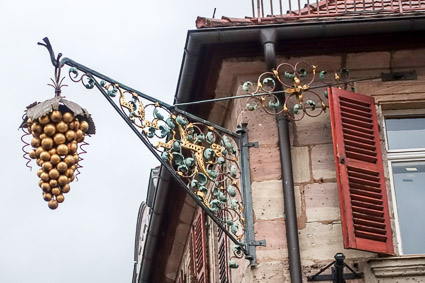 Wine merchant's sign in Erlangen Altstadt