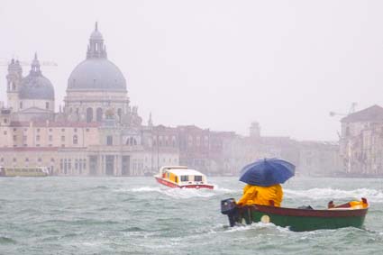 Santa Maria della Salute in rain