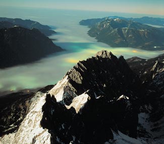 Zugspitze valley photo