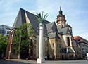 Nikolaikirche with column