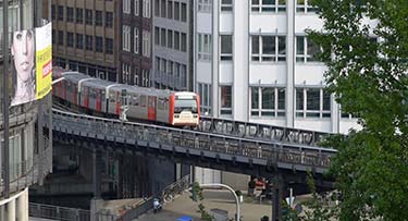 Hamburg U-Bahn at Rodingsmarkt