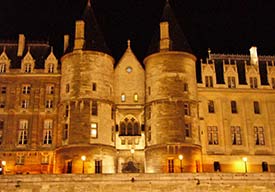 La Conciergerie, floodlit at night