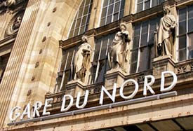 Gare du Nord statues