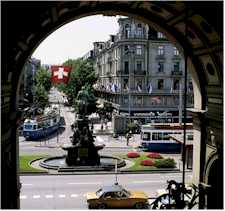 Zurich Bahnhofplatz Bellevueplatz Gastrotram Geneva Le Tram-Restaurant