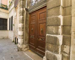 Palazzo and Residenza Ca' Zanardi entrance