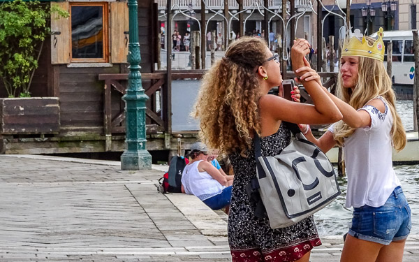 Venice tourists with child