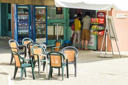 Blue Moon beach snack bar, Lido