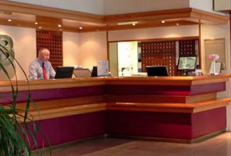 Hotel Bologna reception desk